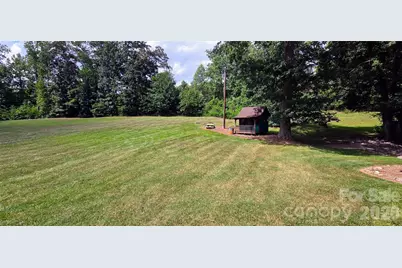 3110 Ninth Tee Drive, Newton, NC 28658 - Photo 47