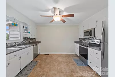 32 Fair Drive, Candler, NC 28715 - Photo 15