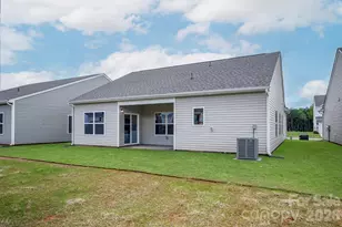 8129 Cravat Ct, Charlotte, NC 28215 - Photo 3