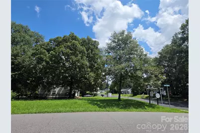 214 E Trade Street, Dallas, NC 28034 - Photo 13