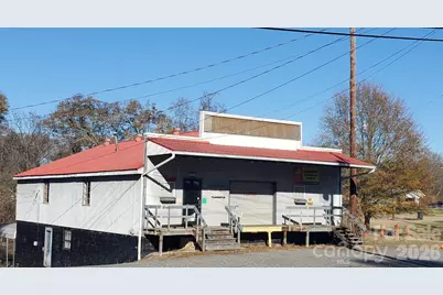 214 E Trade Street, Dallas, NC 28034 - Photo 1