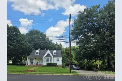 214 E Trade Street, Dallas, NC 28034 - Photo 5