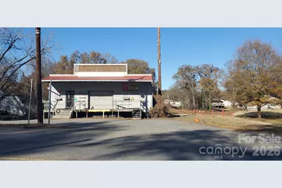 214 E Trade Street, Dallas, NC 28034 - Photo 3