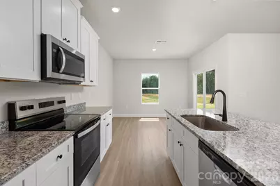 8125 Cravat Court, Charlotte, NC 28215 - Photo 9