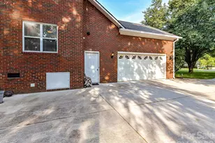 8227 Laurel Oak Ct, Harrisburg, NC 28075 - Photo 39
