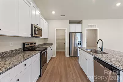 8203 Cravat Court, Charlotte, NC 28215 - Photo 13