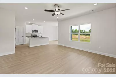 8126 Cravat Court, Charlotte, NC 28215 - Photo 5