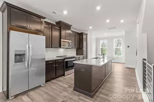 1011 Kokomo Ln, Charlotte, NC 28206 - Photo 3