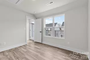 1011 Kokomo Ln, Charlotte, NC 28206 - Photo 17