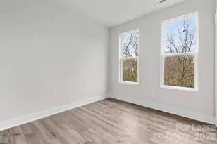 1011 Kokomo Ln, Charlotte, NC 28206 - Photo 13