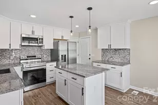 3208 Boyd St, Charlotte, NC 28208 - Photo 5