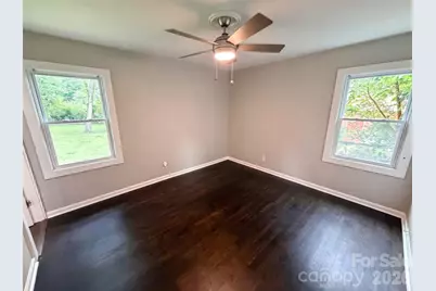 528 Kentbrook Drive, Charlotte, NC 28213 - Photo 11
