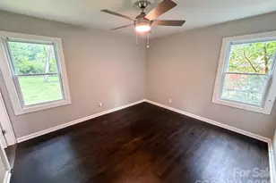 528 Kentbrook Dr, Charlotte, NC 28213 - Photo 11