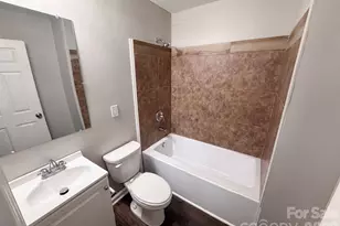 528 Kentbrook Dr, Charlotte, NC 28213 - Photo 15