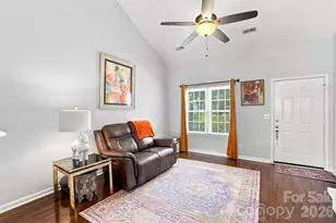 9014 Four Mile Crk Rd, Charlotte, NC 28277 - Photo 7