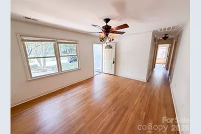 713 Ridgedale Court, Charlotte, NC 28206 - Photo 3