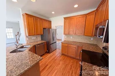 2318 Phlox Court, Charlotte, NC 28213 - Photo 11