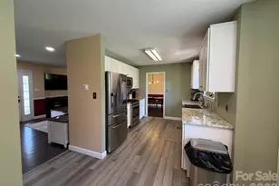 1072 Fox Chase Ct, Salisbury, NC 28146 - Photo 11