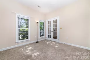 6401 Morningsong Ln, Charlotte, NC 28269 - Photo 31