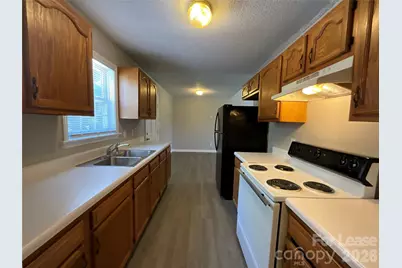 2002 Joseph McNeil Avenue, Greensboro, NC 27405 - Photo 5