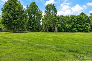 2027 Meadow Run Dr, Matthews, NC 28104 - Photo 35