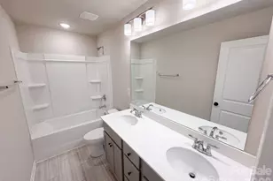 4104 Stoneygreen Ln, Charlotte, NC 28215 - Photo 19