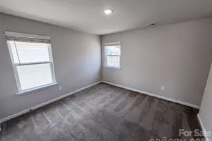 4104 Stoneygreen Ln, Charlotte, NC 28215 - Photo 15