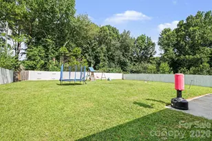 1240 Log Cabin Rd, Charlotte, NC 28213 - Photo 29