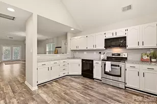 8810 Scotch Heather Way, Charlotte, NC 28277 - Photo 15