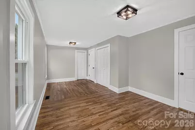 410 Spruce Street SW, Lenoir, NC 28645 - Photo 15