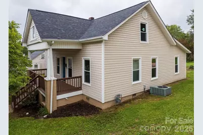 410 Spruce Street SW, Lenoir, NC 28645 - Photo 5