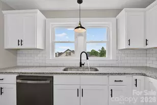 410 Spruce St SW, Lenoir, NC 28645 - Photo 13