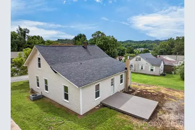410 Spruce Street SW, Lenoir, NC 28645 - Photo 29