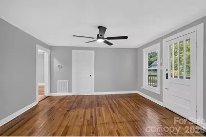 410 Spruce Street SW, Lenoir, NC 28645 - Photo 23