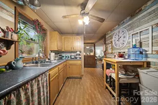 649 Monte Vista Rd, Candler, NC 28715 - Photo 7