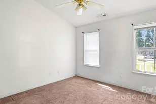 6224 Cottageville Ln, Charlotte, NC 28208 - Photo 11