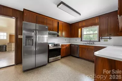 5022 Cheviot Road, Charlotte, NC 28269 - Photo 3