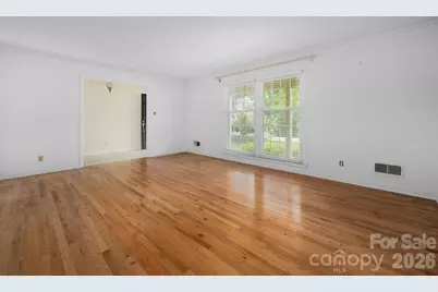 5022 Cheviot Road, Charlotte, NC 28269 - Photo 5