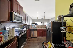 2748 Bramble Ridge Ct, Charlotte, NC 28215 - Photo 7