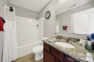 2748 Bramble Ridge Ct, Charlotte, NC 28215 - Photo 17