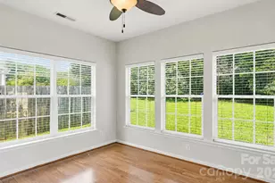 4010 Lawrence Daniel Dr, Matthews, NC 28104 - Photo 9