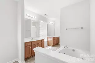 4010 Lawrence Daniel Dr, Matthews, NC 28104 - Photo 13