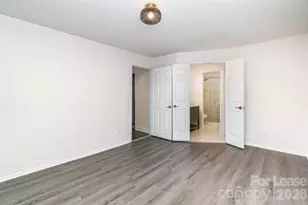2512 Cranbrook Ln, Charlotte, NC 28207 - Photo 15