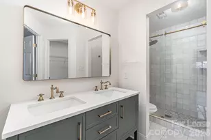 2512 Cranbrook Ln, Charlotte, NC 28207 - Photo 11