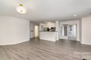 2512 Cranbrook Ln, Charlotte, NC 28207 - Photo 9