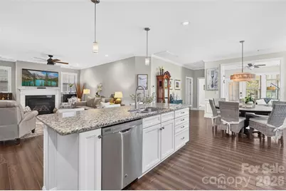18201 Coulter Parkway, Cornelius, NC 28031 - Photo 13