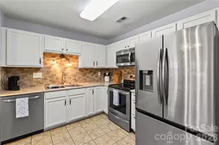 200 Autumn Woods Blvd, Mount Holly, NC 28120 - Photo 11