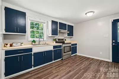 310 Main Avenue E, Hildebran, NC 28637 - Photo 5
