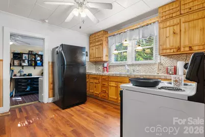 509 Westview Street SW, Lenoir, NC 28645 - Photo 11