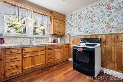 509 Westview Street SW, Lenoir, NC 28645 - Photo 13